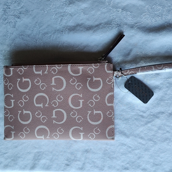GUESS Caspian Natural Monogram Zip Clutch Case NWT - Picture 5 of 10